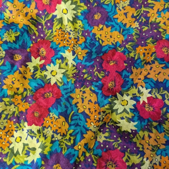 Liz Claiborne Floral A-Line Skirt with Red Belt - Picture 11 of 11